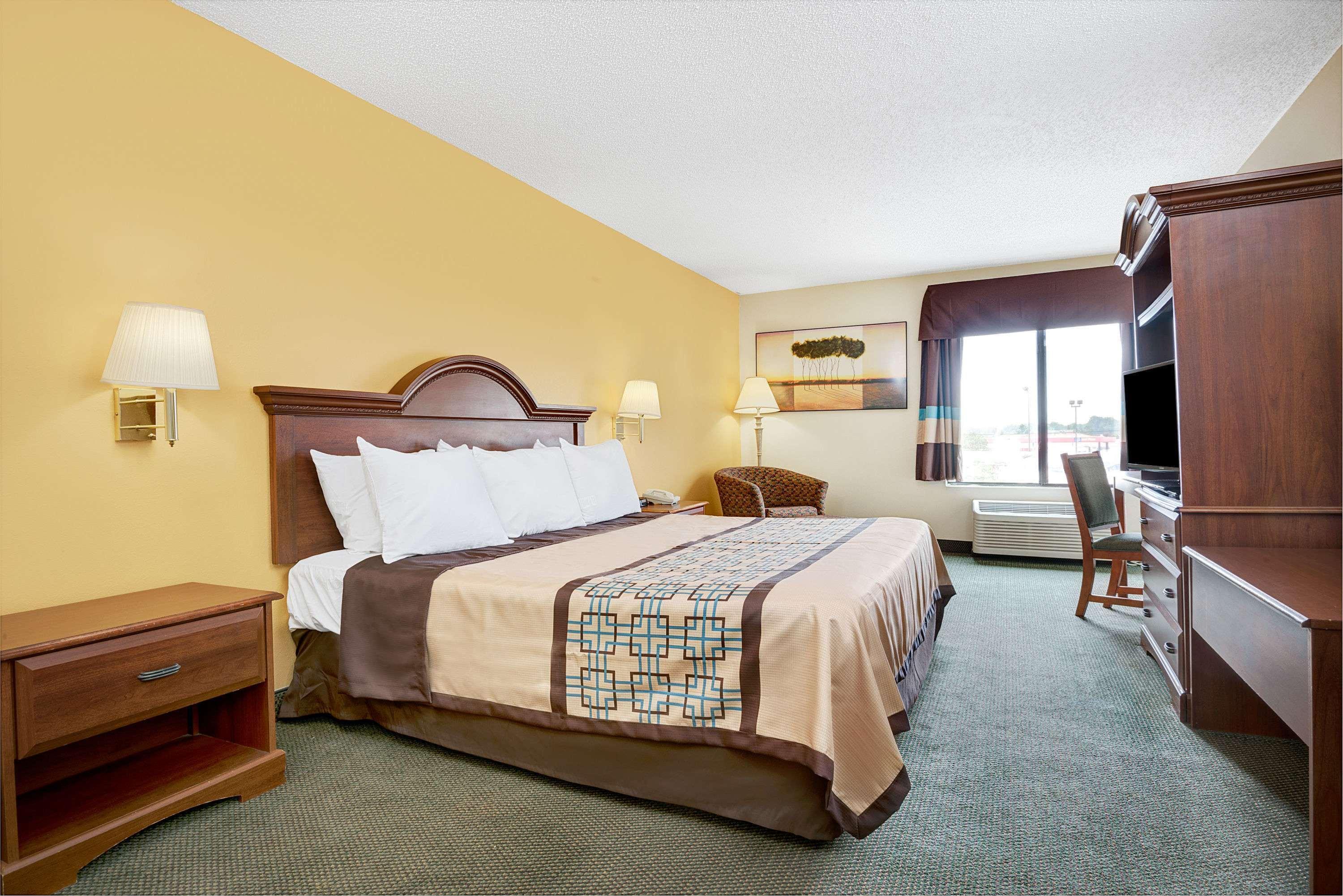 Days Inn By Wyndham Burlington East Haw River Dış mekan fotoğraf