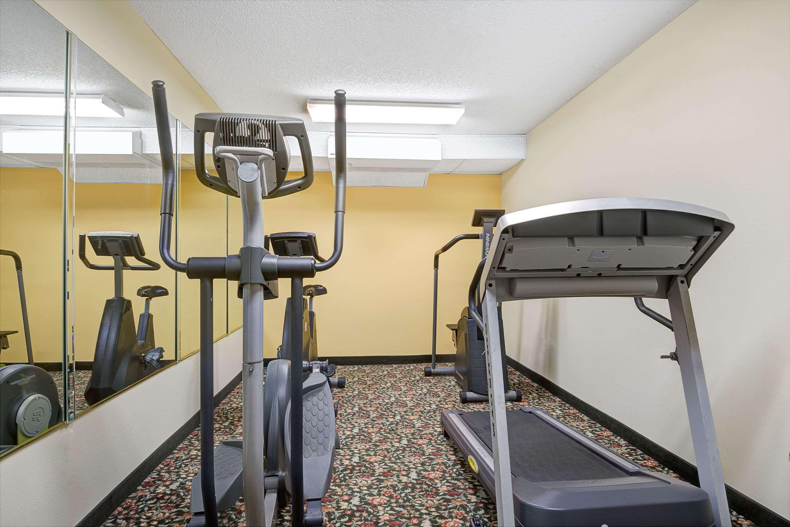 Days Inn By Wyndham Burlington East Haw River Dış mekan fotoğraf